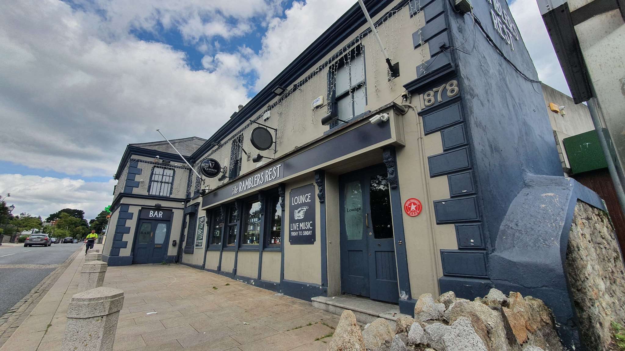 The Rambler's Rest Bar & Lounge outside photo